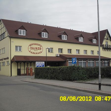 Pomorska Zajazd Restauracja ชาพลีเนก ภายนอก รูปภาพ