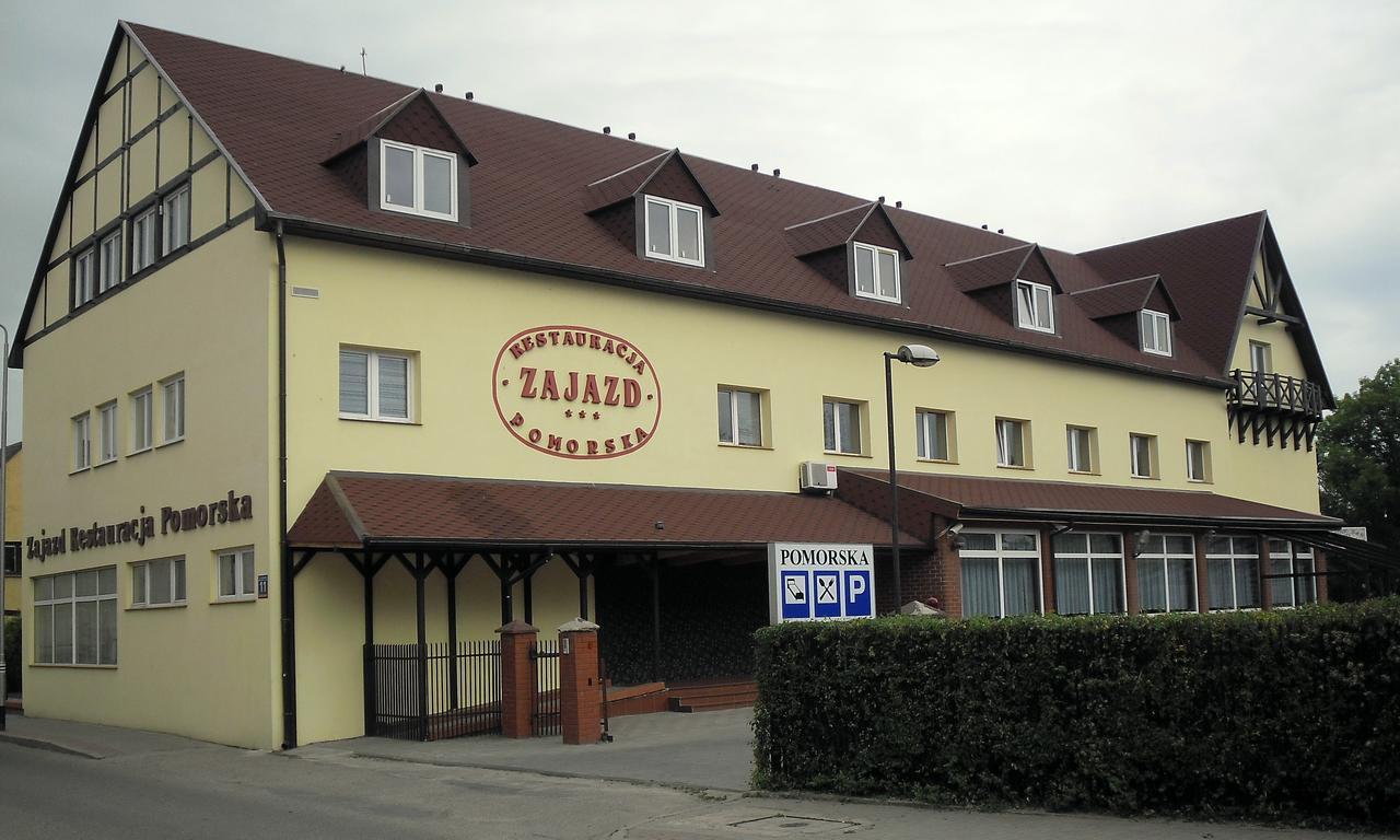 Pomorska Zajazd Restauracja ชาพลีเนก ภายนอก รูปภาพ