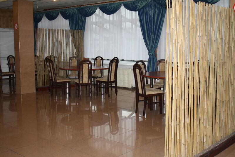 Pomorska Zajazd Restauracja ชาพลีเนก ภายนอก รูปภาพ